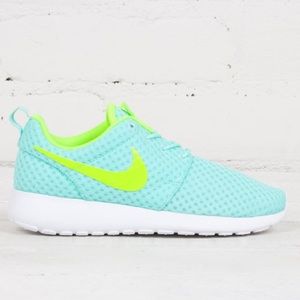 Artisan Teal Nike Roche Shoes size 10